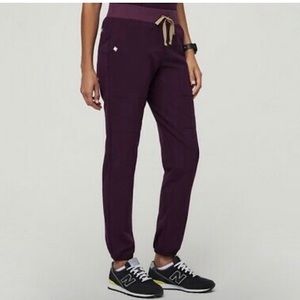 Women’s Zamora Jogger Scrub Pants - Deep Purple - XS Tall
